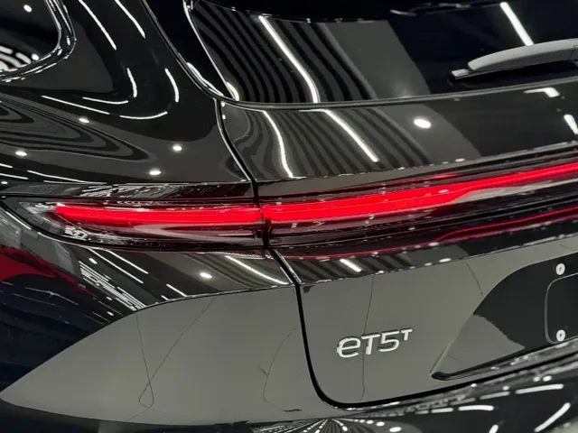 Nio ET5 Touring — Фото автомобиля 15
