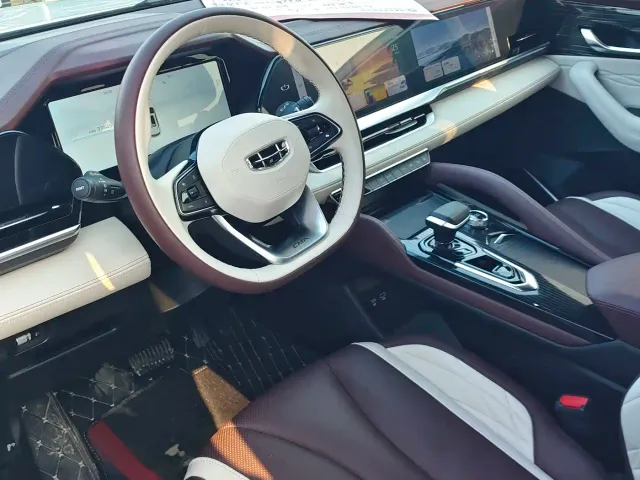Geely Xingyue L — Фото автомобиля 6
