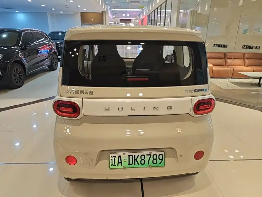 Wuling Motors Hongguang MINIEV 2024 3rd Generation 215km Youth Edition — Фото автомобиля 6
