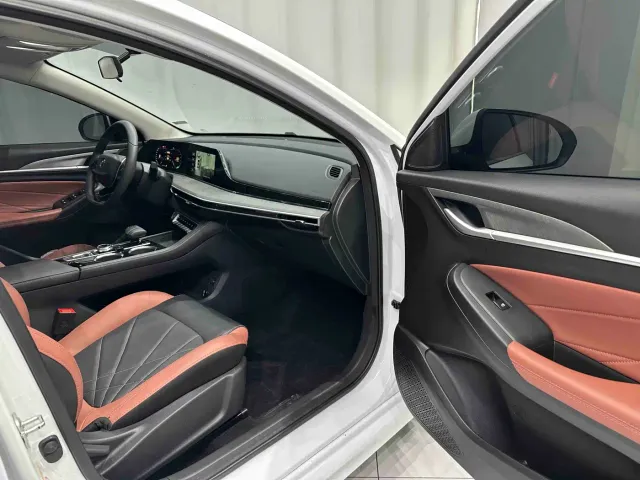 Changan Eado — Фото автомобиля 19