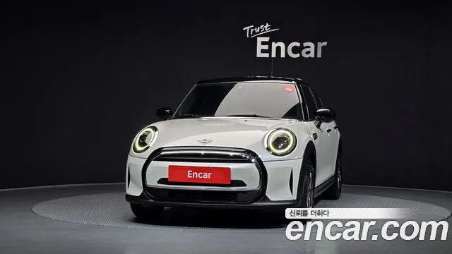 MINI Cooper — Фото автомобиля 3