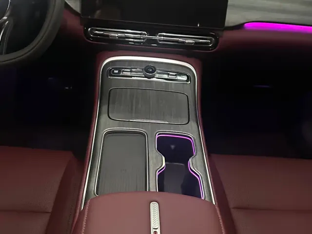 Hongqi H5 — Фото автомобиля 6