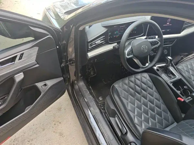 Volkswagen Sagitar — Фото автомобиля 15