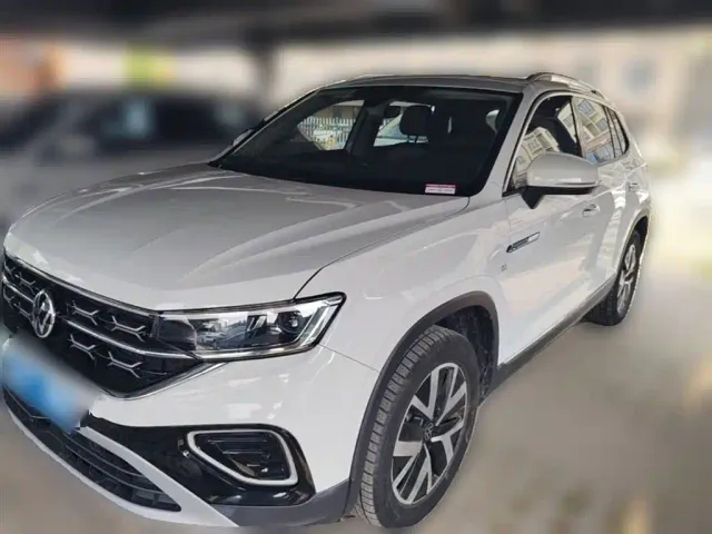 Фотография автомобиля — Volkswagen Tayron