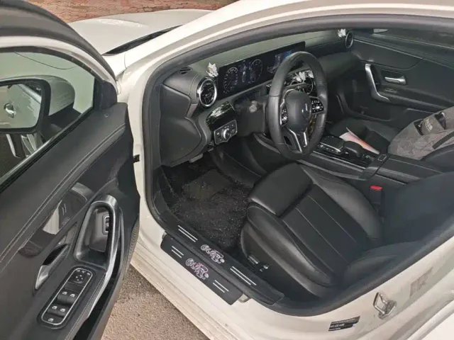 Mercedes-Benz Mercedes-Benz A-Class 2021 A 200 L Sport Sedan Dynamic Type — Фото автомобиля 15