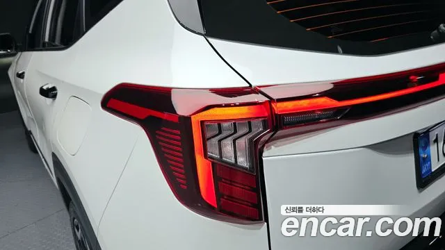 Kia Seltos — Фото автомобиля 23