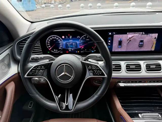Mercedes-Benz GLS-Class — Фото автомобиля 7