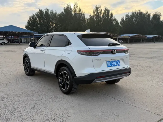 Honda Vezel — Фото автомобиля 5