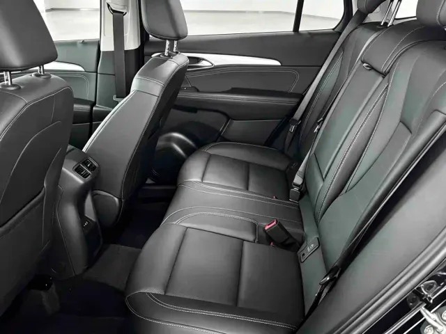 Buick Envision Plus — Фото автомобиля 8