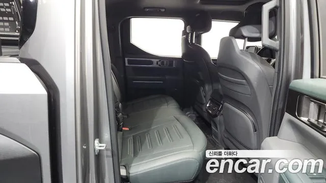 Kia Tasman Tasman 2.5T Бензин 4WD — Фото автомобиля 12
