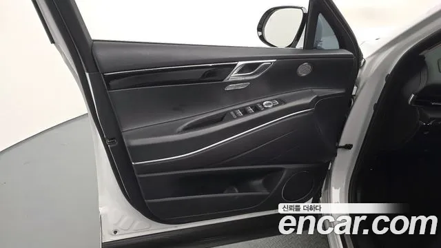 Genesis GV80 — Фото автомобиля 13