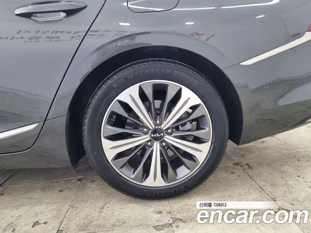 Kia K8 Signature — Фото автомобиля 8