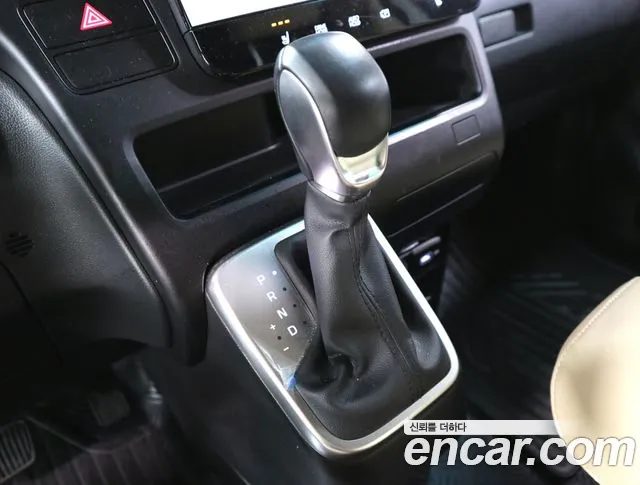 Hyundai Staria — Фото автомобиля 9