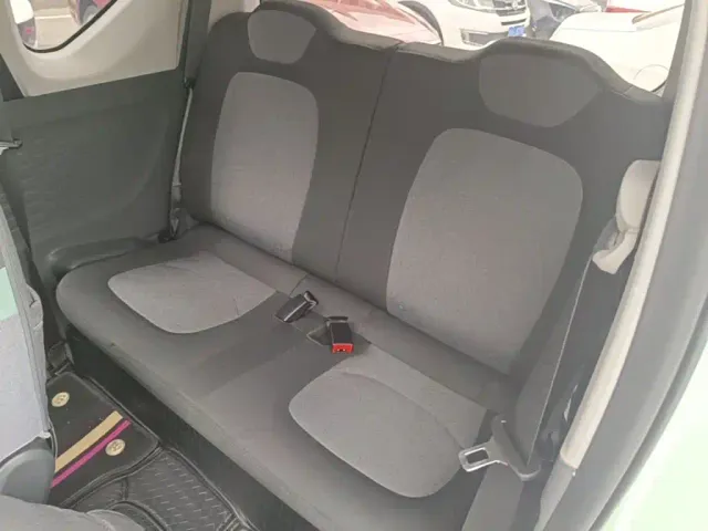 Wuling Hongguang Mini EV — Фото автомобиля 16