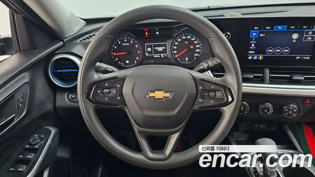 ChevroletGMDaewoo Trax Trax Кроссовер — Фото автомобиля 13