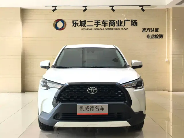 Toyota Corolla Cross — Фото автомобиля 2
