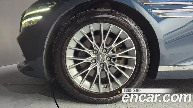 Genesis G80 Бензин 2.5 турбо AWD — Фото автомобиля 5
