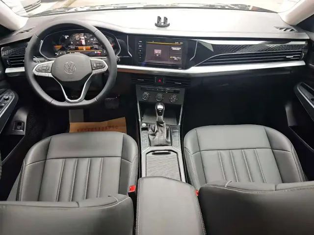 Volkswagen Passat — Фото автомобиля 5