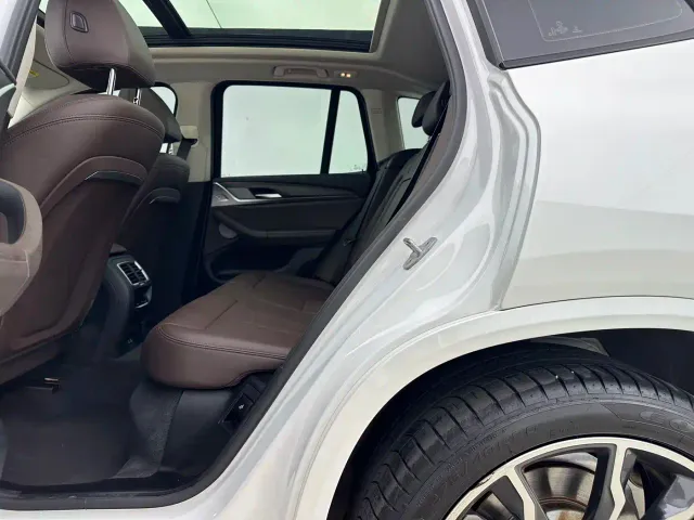 BMW X3 — Фото автомобиля 6