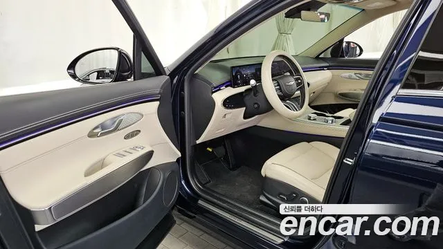 Genesis GV70 2.5T Бензин 2WD — Фото автомобиля 10