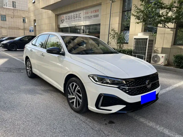Volkswagen Lavida — Фото автомобиля 2