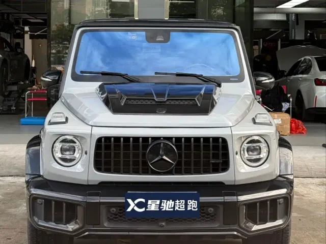 Фотография автомобиля — Mercedes-Benz G-Class