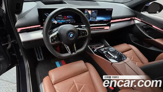 BMW 5-Series 5 серия (G60) — Фото автомобиля 19