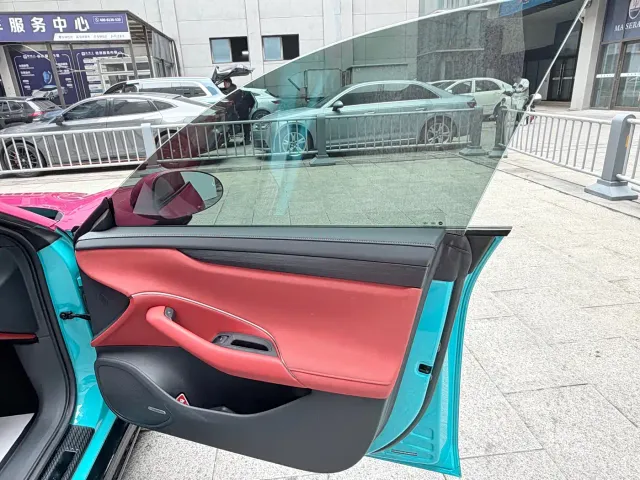 Xiaomi SU7 — Фото автомобиля 9