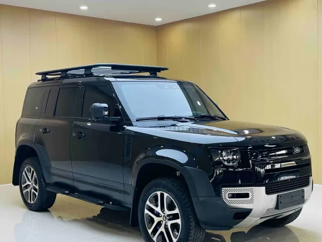 Land Rover Defender — Фото автомобиля 3