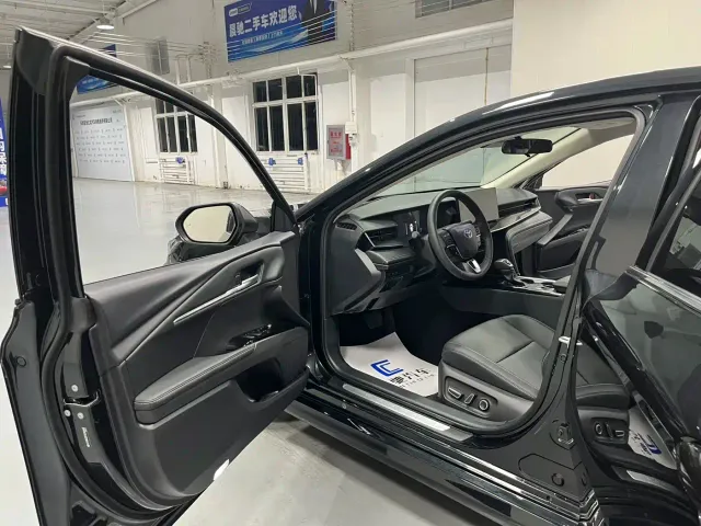 Toyota Camry — Фото автомобиля 8
