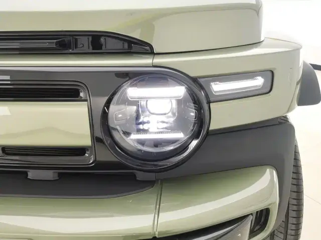 iCAR V23 — Фото автомобиля 5