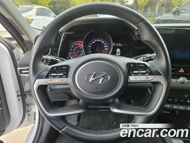 Hyundai Avante — Фото автомобиля 15