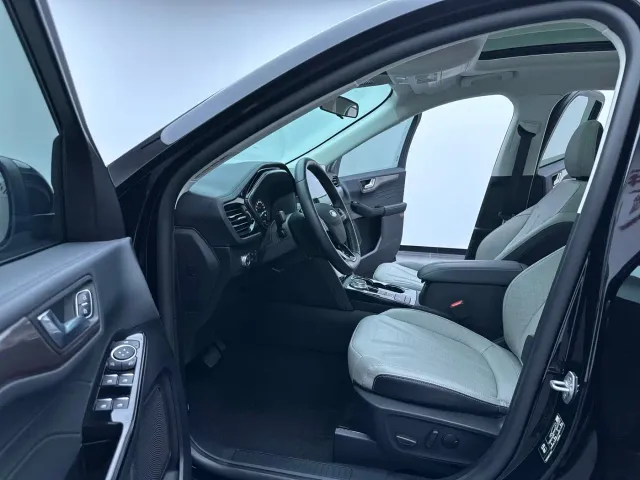Ford Escape — Фото автомобиля 13