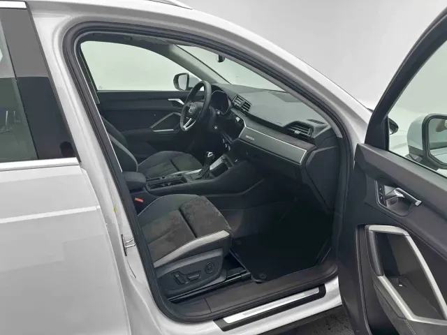 Audi Q3 — Фото автомобиля 7