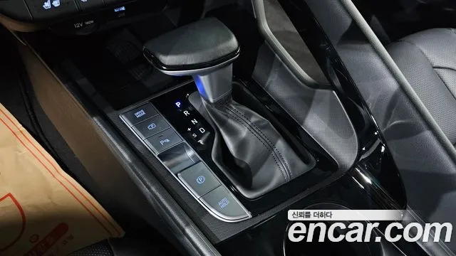 Hyundai AVANTE Inspiration — Фото автомобиля 9