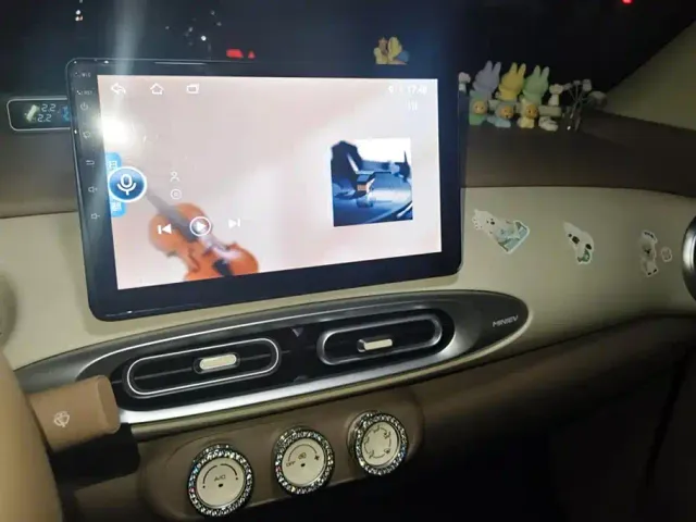 Wuling Hongguang Mini EV — Фото автомобиля 13