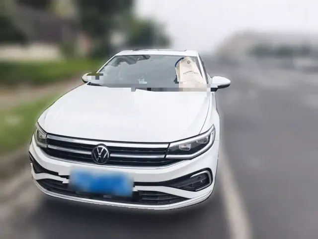 Volkswagen Bora — Фото автомобиля 2