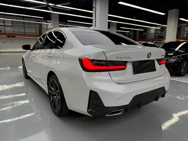 BMW 3 Series — Фото автомобиля 25