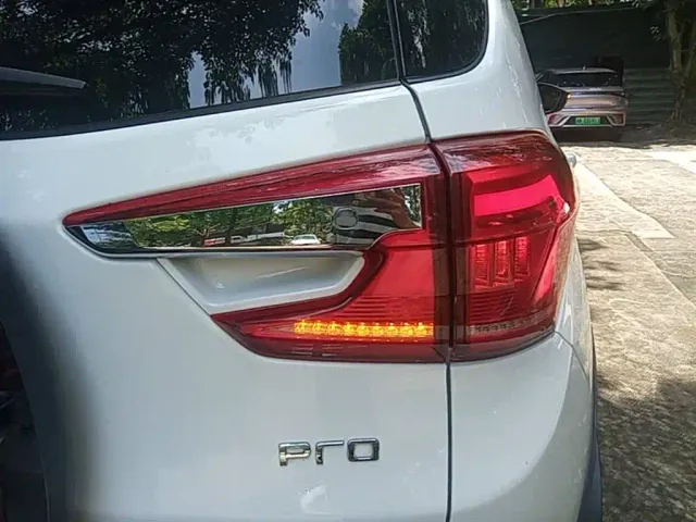 BYD Yuan Pro — Фото автомобиля 7
