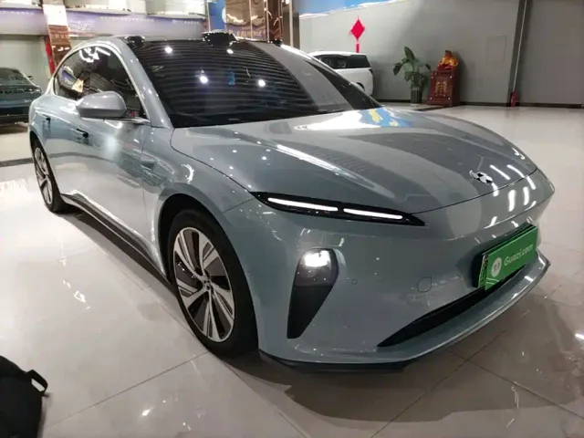 Nio ET5 — Фото автомобиля 3