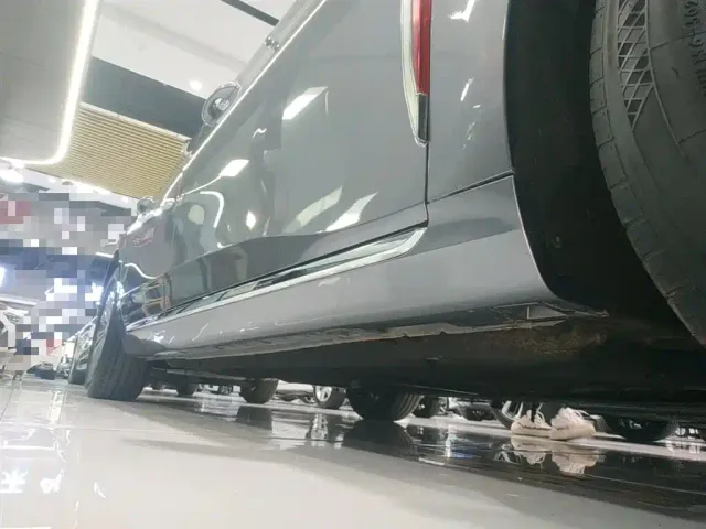 Hongqi H5 — Фото автомобиля 18
