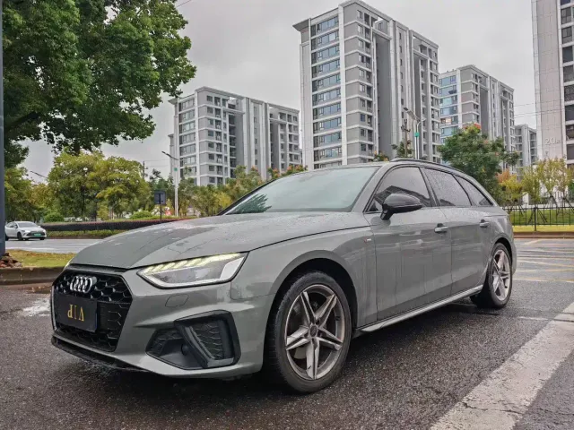 Audi A4 — Фото автомобиля 3