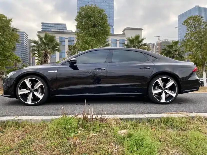 Audi Audi A7L 2024 45 TFSI quattro S-line Black Warrior Edition — Фото автомобиля 5
