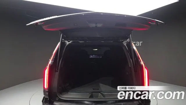 Cadillac Escalade Escalade 5 поколение — Фото автомобиля 8