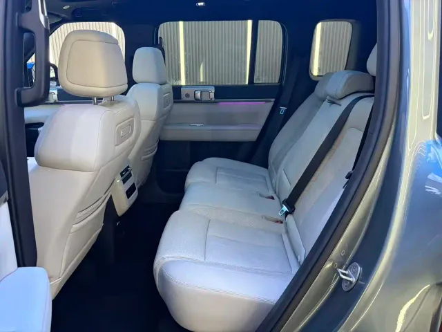 BYD FangChengBao Titanium 7 — Фото автомобиля 12