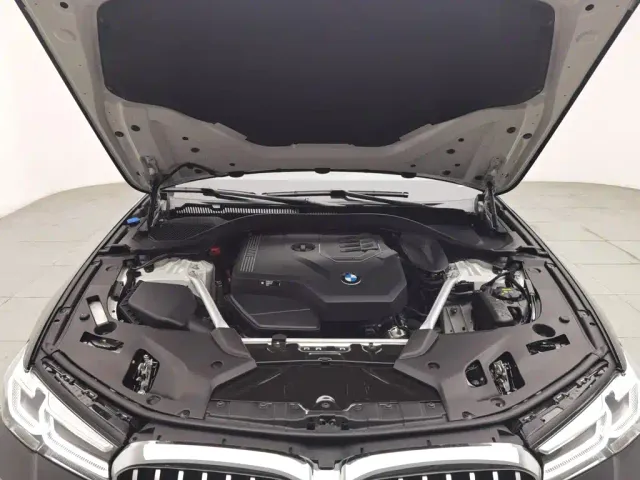 BMW 5 Series — Фото автомобиля 6