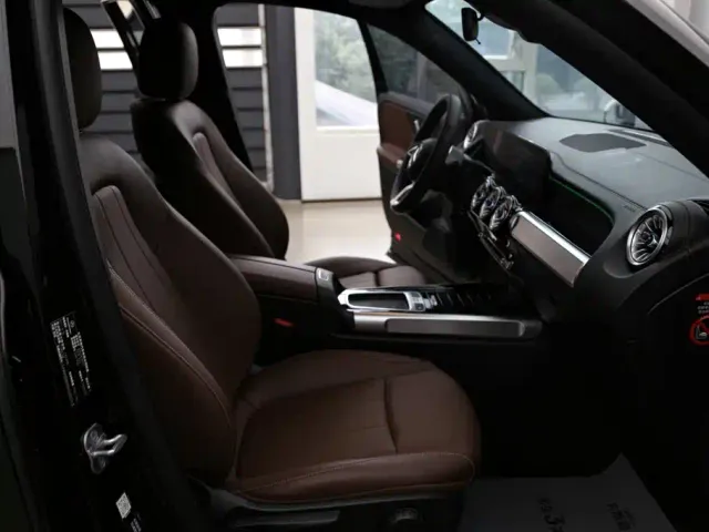 Mercedes-Benz Mercedes-Benz GLB 2025 GLB 220 Dynamic — Фото автомобиля 21