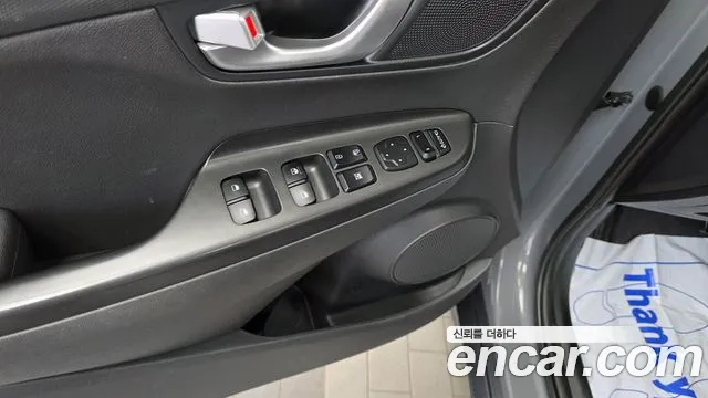Hyundai Kona — Фото автомобиля 27