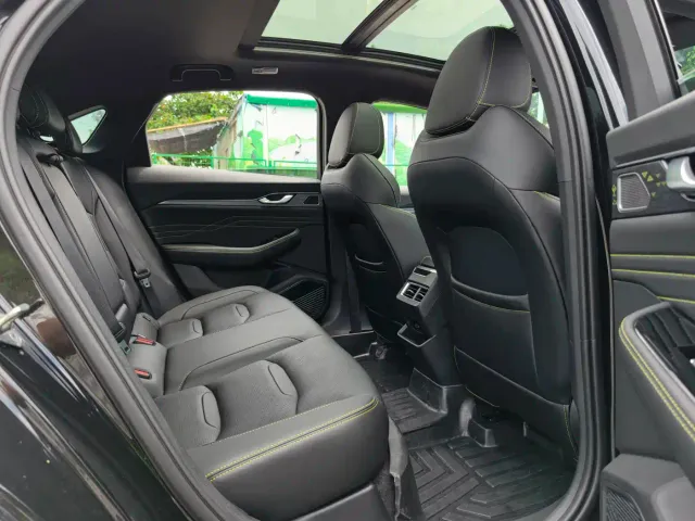 Geely Xingrui — Фото автомобиля 29