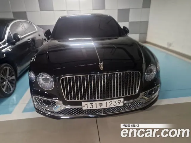 Фотография автомобиля — Bentley Flying Spur 3rd Gen